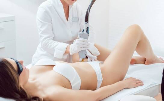 Różnice między depilacją laserową pach a innymi metodami usuwania owłosienia