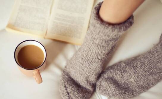 Kapcie hotelowe na sezon zimowy – jakie modele zapewniają największy komfort?