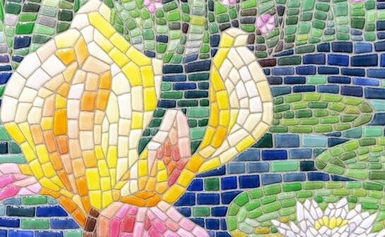 Jakie materiały najlepiej komponują się z symbolem motyla?