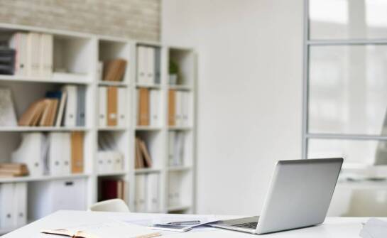 Zalety wyboru polskiej dystrybucji oprogramowania w kontekście prawa licencyjnego