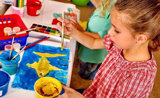 Znaczenie aktywności plastycznych dla rozwoju kreatywności w przedszkolu niepublicznym