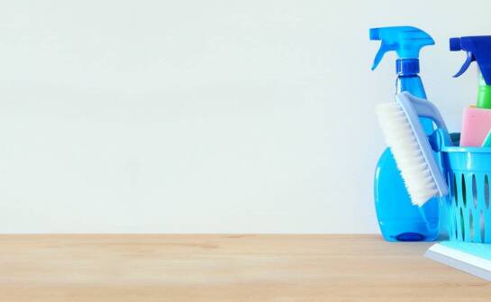 Jak zaopatrzenie firm sprzątających wpływa na jakość świadczonych usług?