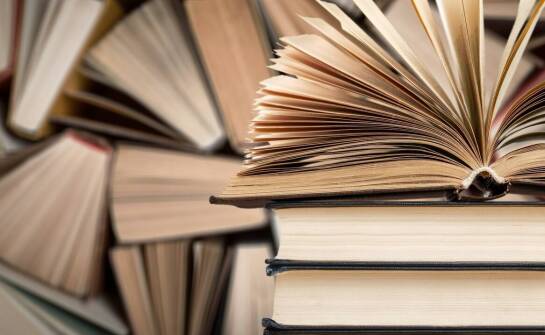 Książki Wiktora Suworowa: Najbardziej kontrowersyjne tezy i ich wpływ na czytelników