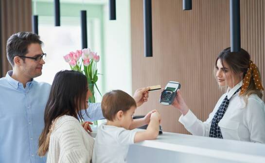 Jak skutecznie zredukować czas oczekiwania pacjentów dzięki nowoczesnym systemom kolejkowym?