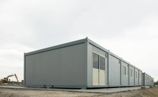 Jakie są zalety mobilnych budek wartowniczych?