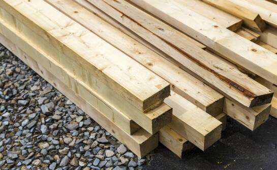 Wybór odpowiedniej grubości legarów pod taras - co musisz wiedzieć?