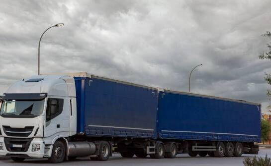 Jak Mercedes Actros HDS zwiększa efektywność przewozu ładunków specjalnych?