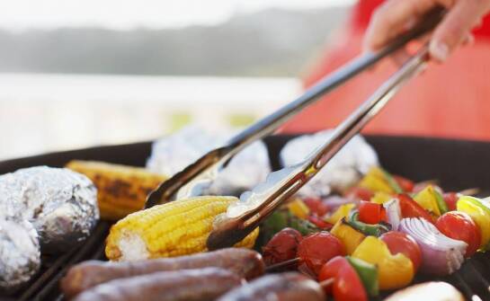 Porównanie grilla beczki z innymi typami grilli: zalety i wady