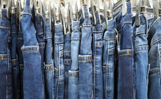 Spodnie bojówki dla dzieci – na co zwrócić uwagę przy wyborze?