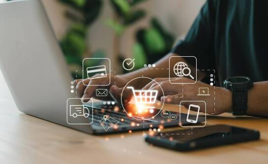 Rola automatyzacji w generowaniu faktur na stronach e-commerce