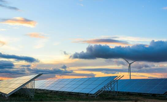 Efektywność energetyczna a wykorzystanie odnawialnych źródeł energii