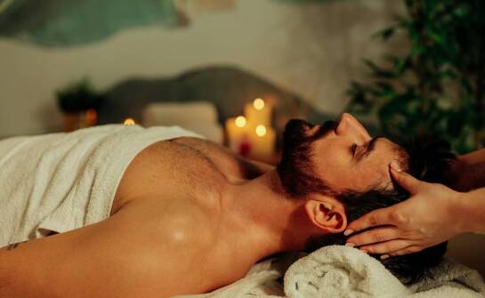 Korzyści z masaży dla par – jak wspólne chwile wpływają na związek