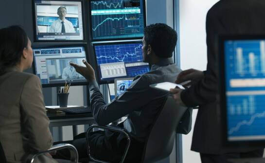 Jak ESCO energia pomaga w zarządzaniu kosztami energii w dużych firmach?