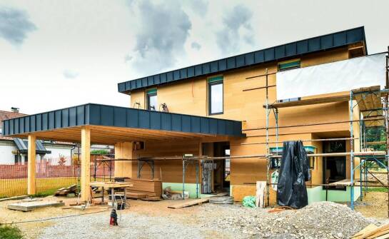 Jakie materiały wykorzystujemy w budowie gotowych domów w Bielsku?