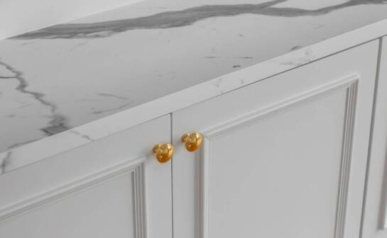 Jakie kolory rączek meblowych są teraz na topie?