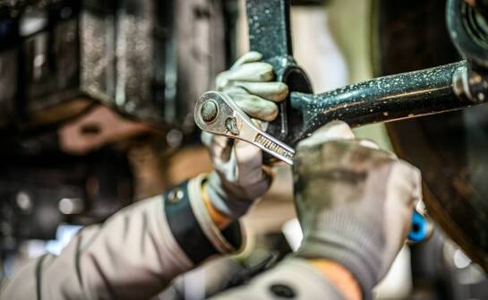 Kluczowe elementy diagnostyki zawieszenia w pojazdach ciężarowych