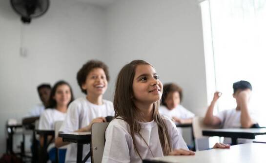 Herb Warszawy w kontekście edukacyjnym: Jak uczyć o symbolice miasta?