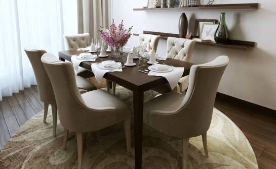 Poradnik: jak wybrać idealny okrągły stół drewniany dla dużej rodziny?