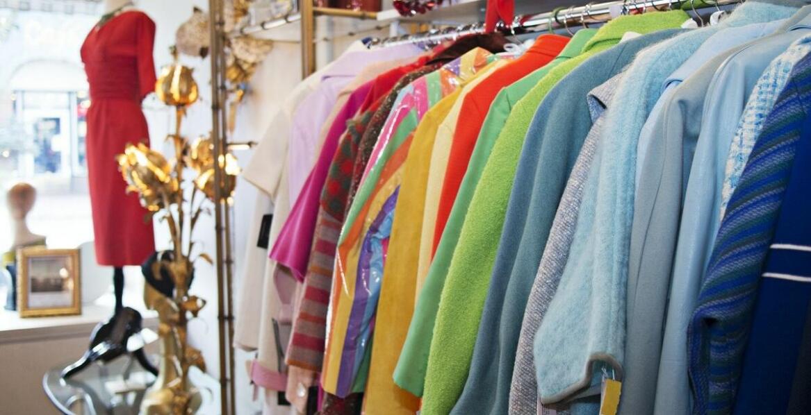 Worki na odzież a skuteczność przechowywania kostiumów scenicznych