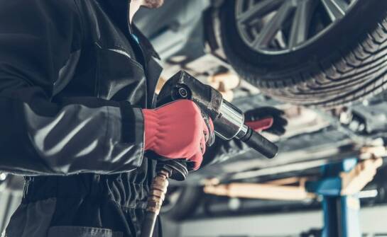 Rola ustawienia zbieżności w utrzymaniu wydajności Ford ciężarówek