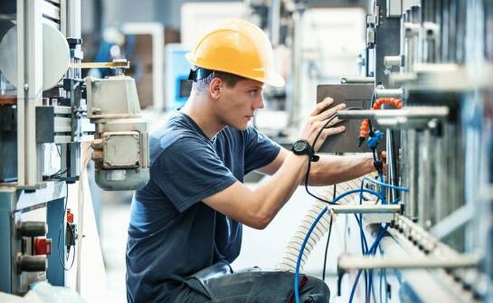 Znaczenie serwisu posprzedażowego oferowanego przez "pak sp z oo" dla długowieczności maszyn