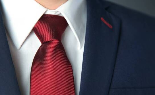 Jak krawat może odzwierciedlać osobowość dziadka?