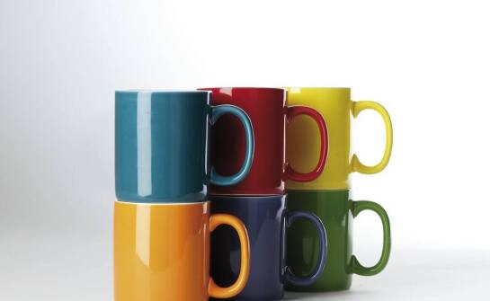 Dlaczego kubki z nadrukiem to idealny gadżet reklamowy dla startupów?