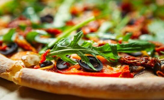 Odkryj zalety darmowej dostawy pizzy przy zamówieniach powyżej określonej kwoty