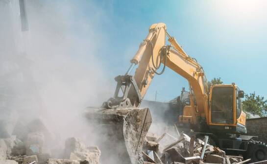 Rozbiórki budynków – etapy, wymagania i najważniejsze informacje