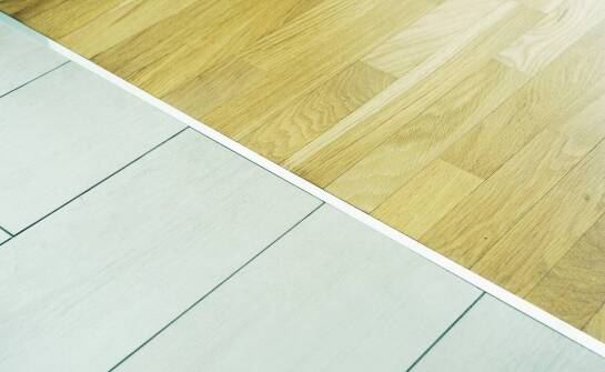 Trendy i zastosowania posadzek żywicznych w aranżacjach wnętrz