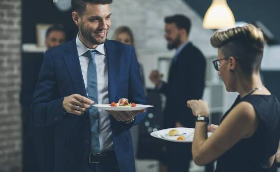 Catering na każdą okazję – różnorodność smaków i form podania