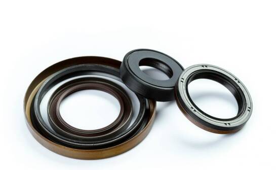 Wpływ materiałów takich jak FKM i EPDM na właściwości uszczelek