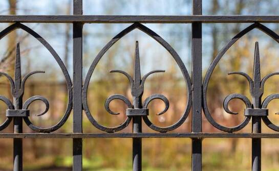 Rodzaje bram i ich zastosowanie – przegląd popularnych rozwiązań