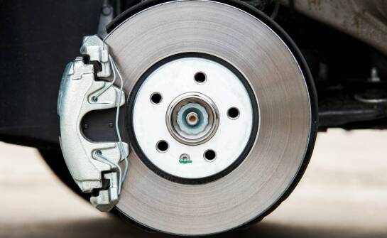 Nowoczesna hamownia 4x4 – zastosowanie, zalety i możliwości pomiarowe