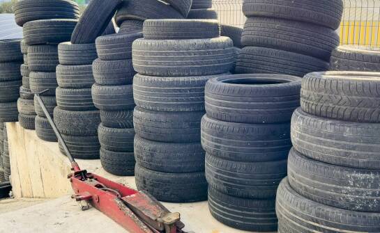 Co zrobić ze zużytymi oponami – sprawdzone sposoby na ich odbiór i recykling