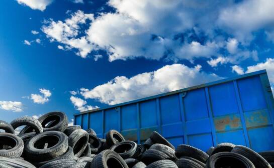 Odbiór zużytych opon – najważniejsze informacje i aktualne zasady recyklingu