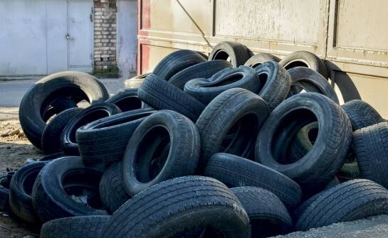 Odbiór zużytych opon – zasady, możliwości i najważniejsze informacje