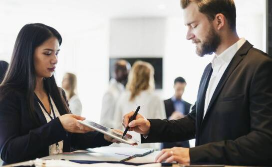 Możliwości i korzyści korzystania z usług pośrednictwa pracy