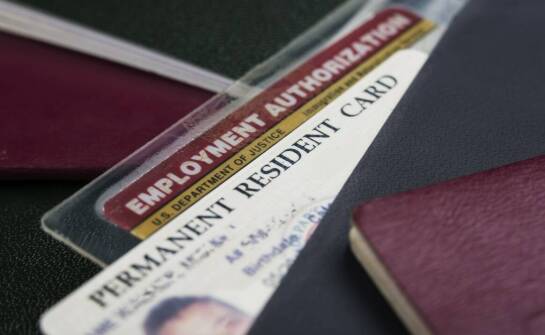 Legalizacja pobytu pracownika – najważniejsze informacje i aktualne przepisy