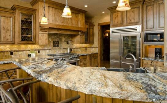 Blaty kamienne – rodzaje, zastosowanie i zalety w aranżacji wnętrz