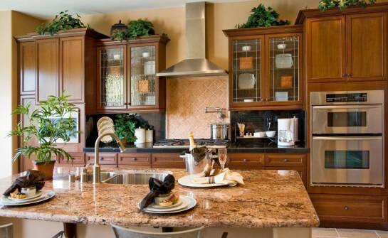 Blaty granitowe – trwałość, estetyka i zastosowanie w nowoczesnych wnętrzach