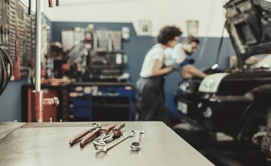 Zakres usług warsztatów samochodowych – co oferuje nowoczesny serwis auta