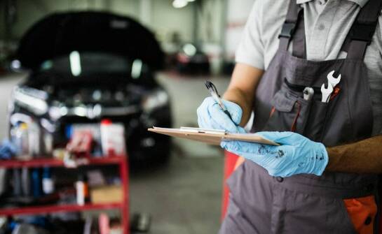 Blacharstwo samochodowe – kiedy warto skorzystać z usług specjalisty?