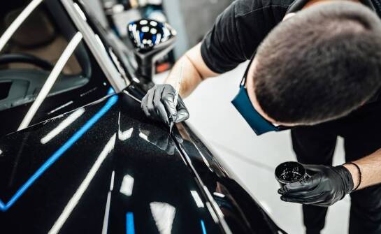 Blacharstwo samochodowe – na czym polegają naprawy karoserii auta