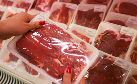 Tradycyjne wędliny domowe – smaki, które warto poznać i docenić