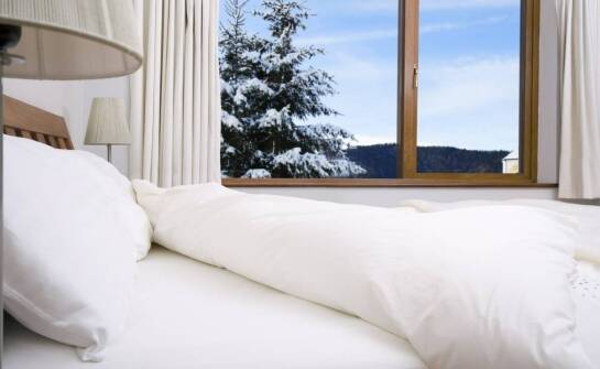 Całoroczne noclegi nad morzem – komfort i relaks przez cały rok