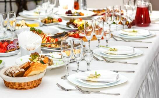 Catering na każdą okazję – sprawdzone rozwiązania i inspiracje kulinarne