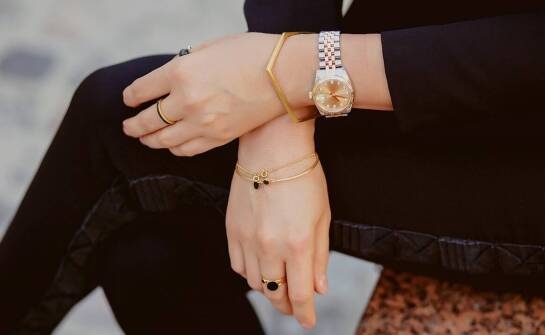 Zegarki damskie na bransolecie – modne dodatki do codziennych stylizacji