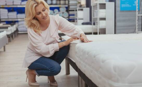Pokrowce na materace – najważniejsze informacje i sprawdzone rozwiązania