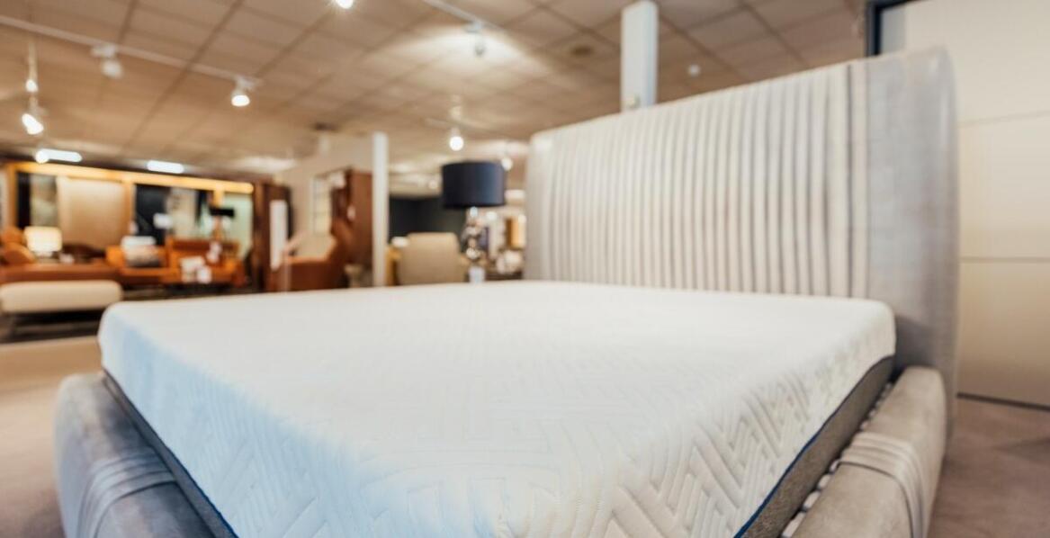 Pokrowce na materace – najważniejsze informacje o rodzajach i zastosowaniu